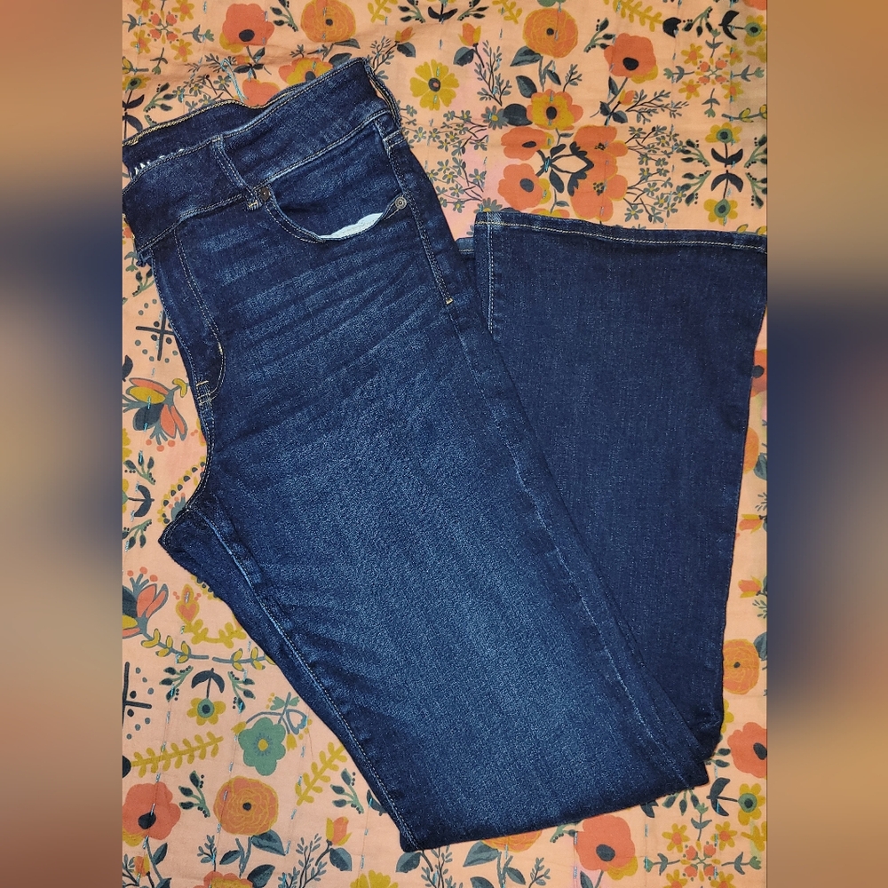 American Eagle flare jeans